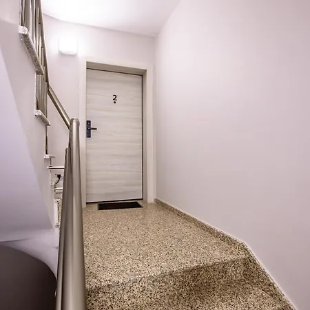 Saphi * ساندانسكي